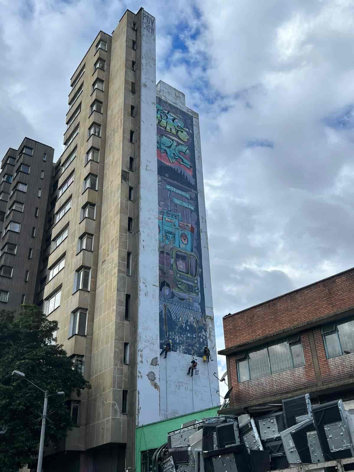PINTURA DE FACHADAS EN EDIFICIOS